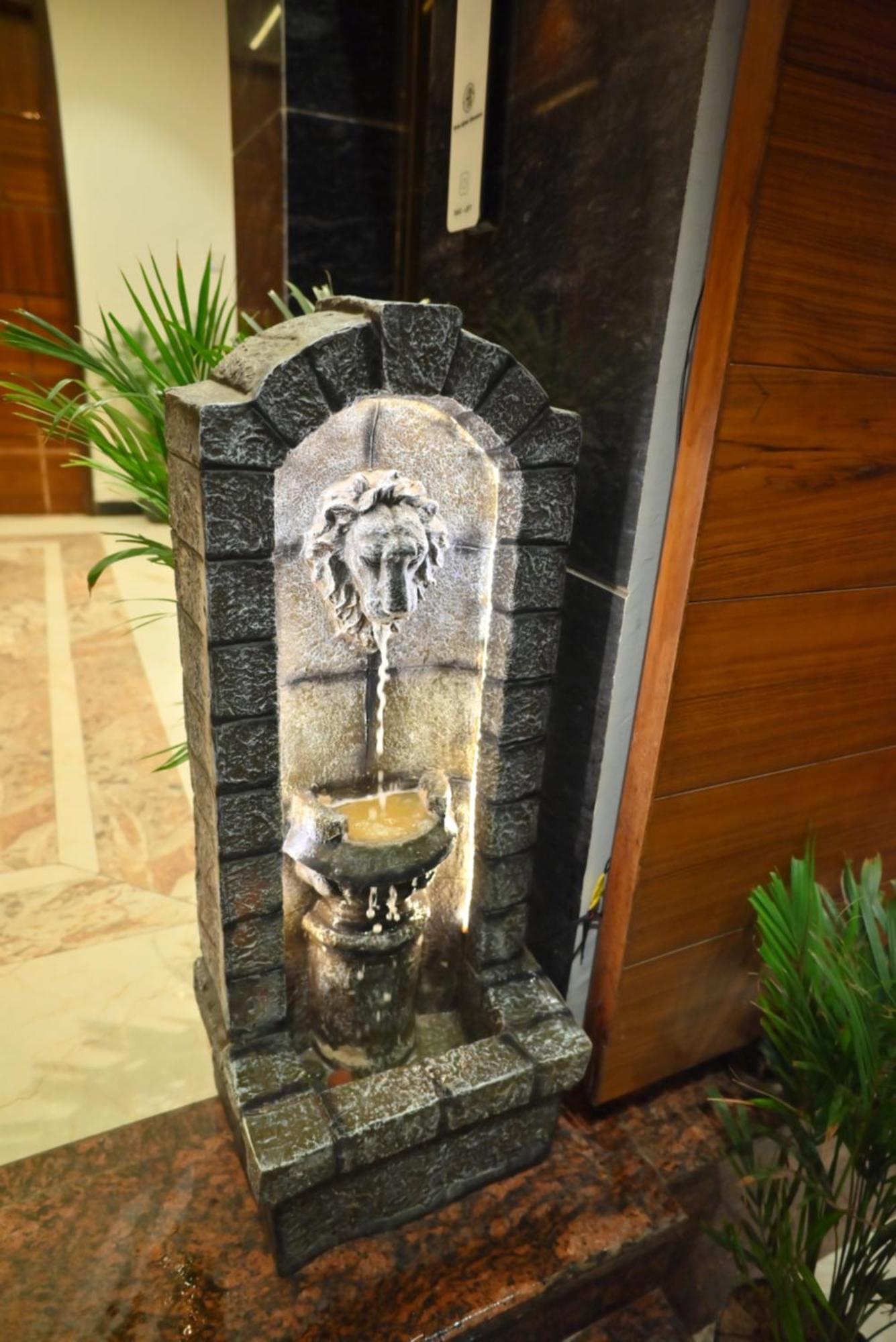 Hotel Lake View Chandīgarh エクステリア 写真